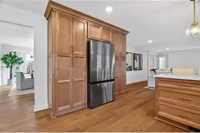 12080 Mountain Laurel Drive, Roswell, GA 30075 - Photo 9