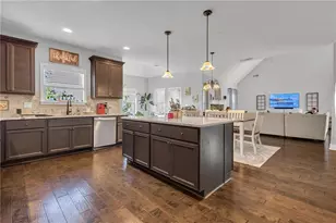 68 Mitchell Farm Dr, Sharpsburg, GA 30277 - Photo 13