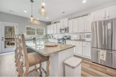 105 Hacienda Avenue, Locust Grove, GA 30248 - Photo 9