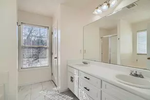 391 Lake Valley Dr, Loganville, GA 30052 - Photo 17