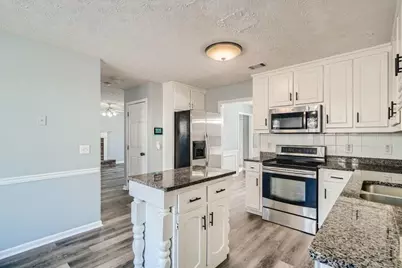 391 Lake Valley Drive, Loganville, GA 30052 - Photo 11