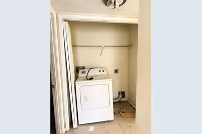 2176 Wellington Circle, Lithonia, GA 30058 - Photo 9