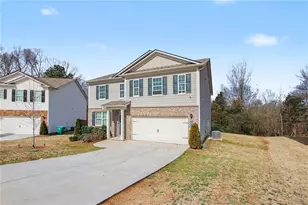 367 Hughes LN, Pendergrass, GA 30567 - Photo 5