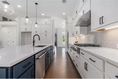 7043 Foundry Drive, Woodstock, GA 30188 - Photo 11