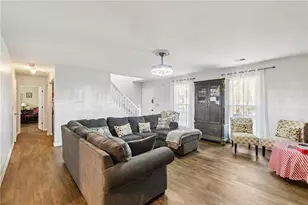 131 Patricia Terrace, Grayson, GA 30017 - Photo 3