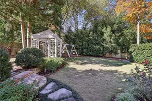 1838 Meredith Dr NW, Atlanta, GA 30318 - Photo 41