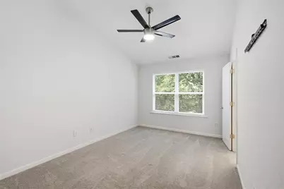 1057 Liberty Parkway NW, Atlanta, GA 30318 - Photo 27