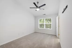 1057 Liberty Pkwy NW, Atlanta, GA 30318 - Photo 27