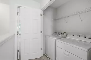 1057 Liberty Pkwy NW, Atlanta, GA 30318 - Photo 33