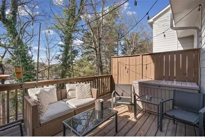 1057 Liberty Parkway NW, Atlanta, GA 30318 - Photo 21