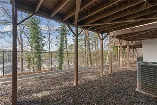 1057 Liberty Pkwy NW, Atlanta, GA 30318 - Photo 19