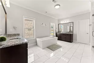 1025 Nash Springs Cir, Lilburn, GA 30047 - Photo 29