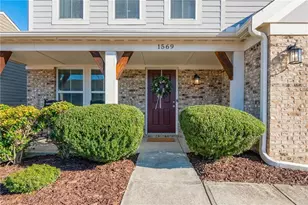 1569 Avalon Creek Rd, Sugar Hill, GA 30518 - Photo 3