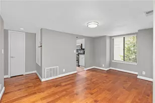 2875 Torreya Way SE, Marietta, GA 30067 - Photo 5