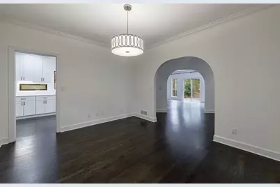 3491 Roswell Road NE #E, Atlanta, GA 30305 - Photo 11