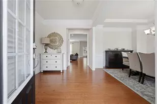 418 Spring View Dr, Woodstock, GA 30188 - Photo 3