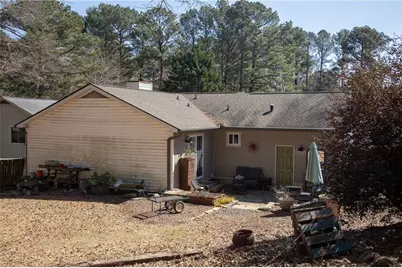 1821 Rose Garden Lane, Loganville, GA 30052 - Photo 5