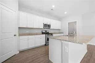 4646 Waxwing St, Hoschton, GA 30548 - Photo 13