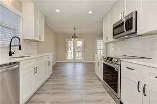 637 Wedgewood Dr, Woodstock, GA 30189 - Photo 17