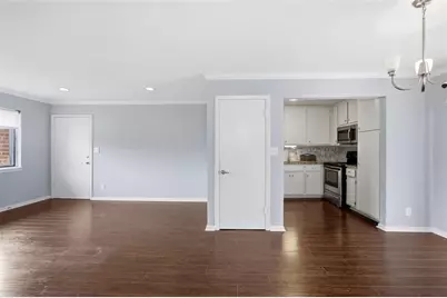 4266 Roswell Road NE #E4, Atlanta, GA 30342 - Photo 17