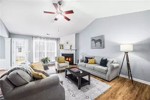 2407 Traywick Chase, Alpharetta, GA 30004 - Photo 3