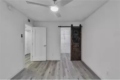 5641 Kingsport Drive #8, Atlanta, GA 30342 - Photo 23