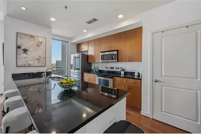 565 Peachtree Street NE #1011, Atlanta, GA 30308 - Photo 13
