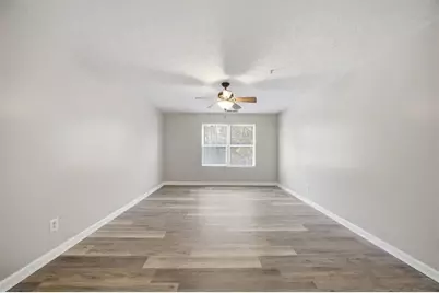 8201 Fairington Ridge Circle, Lithonia, GA 30038 - Photo 3