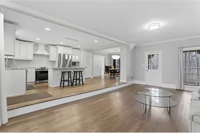 2037 Stoneleigh Drive, Stone Mountain, GA 30087 - Photo 15