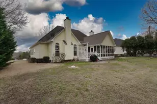 19 Golden Eagle Dr, Adairsville, GA 30103 - Photo 5