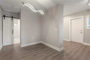 662 Cameron M Alexander Blvd NW, Atlanta, GA 30318 - Photo 9