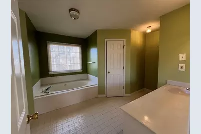 1079 Sunny Field Lane, Lawrenceville, GA 30043 - Photo 11