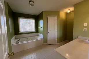 1079 Sunny Field Ln, Lawrenceville, GA 30043 - Photo 11