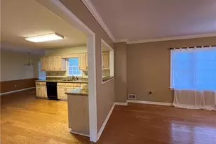 1079 Sunny Field Ln, Lawrenceville, GA 30043 - Photo 7