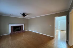 1079 Sunny Field Ln, Lawrenceville, GA 30043 - Photo 5