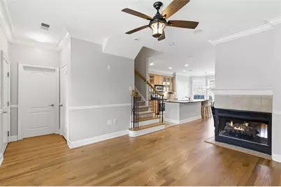 211 Merritts Avenue NW, Atlanta, GA 30313 - Photo 3