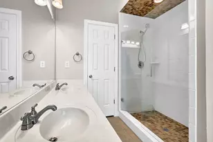 200 Blue Spruce Cir, Alpharetta, GA 30005 - Photo 25