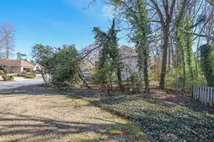 200 Blue Spruce Cir, Alpharetta, GA 30005 - Photo 29