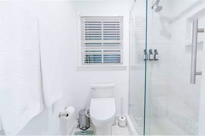 4006 N Stratford Road NE, Atlanta, GA 30342 - Photo 17