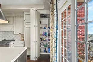 3657 Peachtree Rd NE, Atlanta, GA 30319 - Photo 23