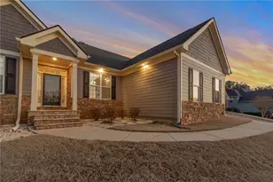 6365 Aarons Way, Flowery Branch, GA 30542 - Photo 37