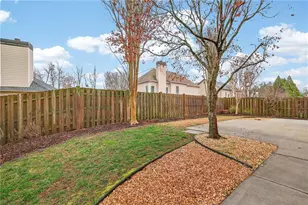 436 Cherry Tree Ln, Marietta, GA 30066 - Photo 27