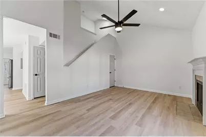 2263 Wellington Circle, Lithonia, GA 30058 - Photo 3