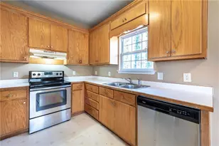 5385 Renault St, Cumming, GA 30041 - Photo 7