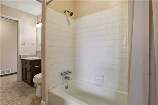 5825 Golden West Trail SW, Lilburn, GA 30047 - Photo 27