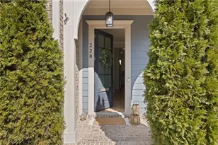 228 Dawson Dr, Woodstock, GA 30188 - Photo 3