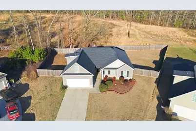 165 Peak Court, Winder, GA 30680 - Photo 3