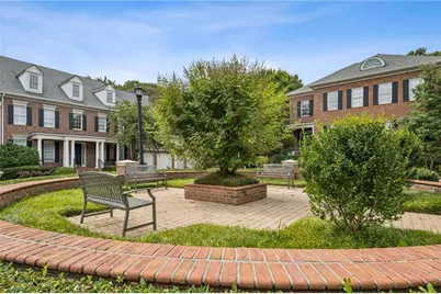 250 Enclave Circle, Atlanta, GA 30342 - Photo 41