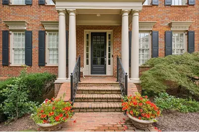 250 Enclave Circle, Atlanta, GA 30342 - Photo 3