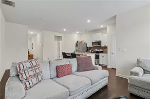 5699 Union Pointe Dr, Union City, GA 30291 - Photo 7